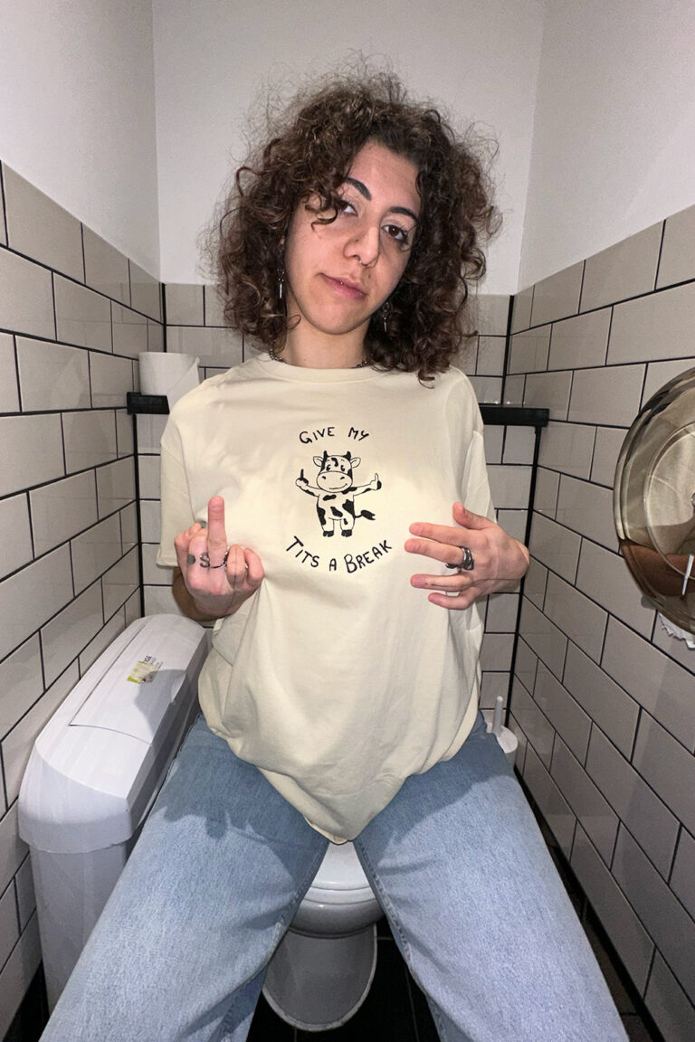 give my tits a break cream tee 768x1152